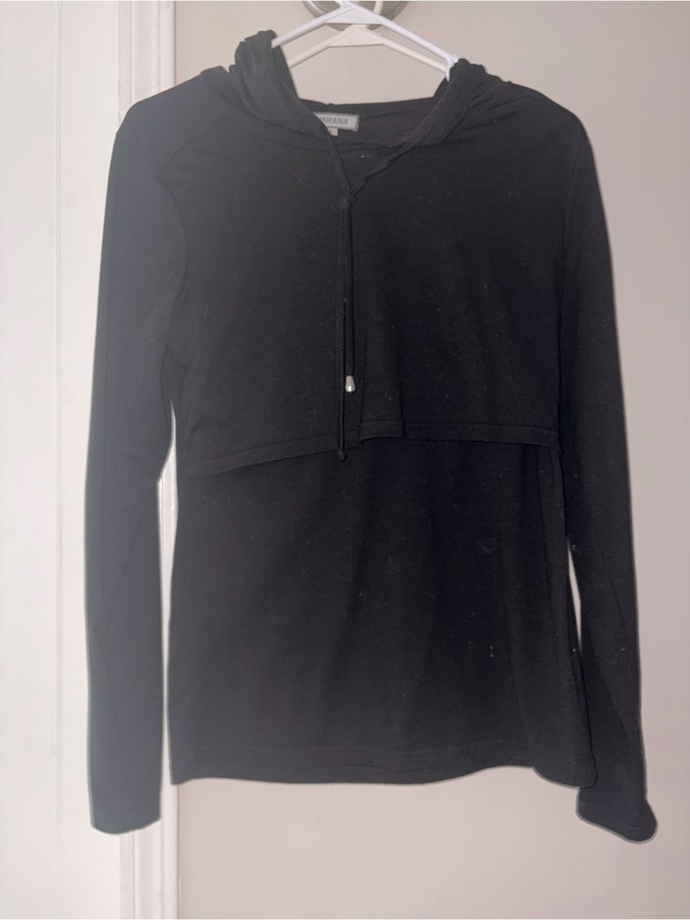 Black Hooded Pullover Sweatshirt for Breastfeeding mamaasss